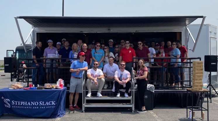 Home 9 Group Outing at Philly Yard Bar